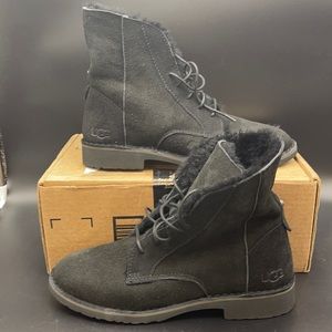 UGG Quincy women ankle books suede black 9.5